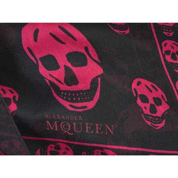New Alexander McQueen $365 110640 Purple Black SKULL Silk Chiffon Scarf - Picture 2 of 10